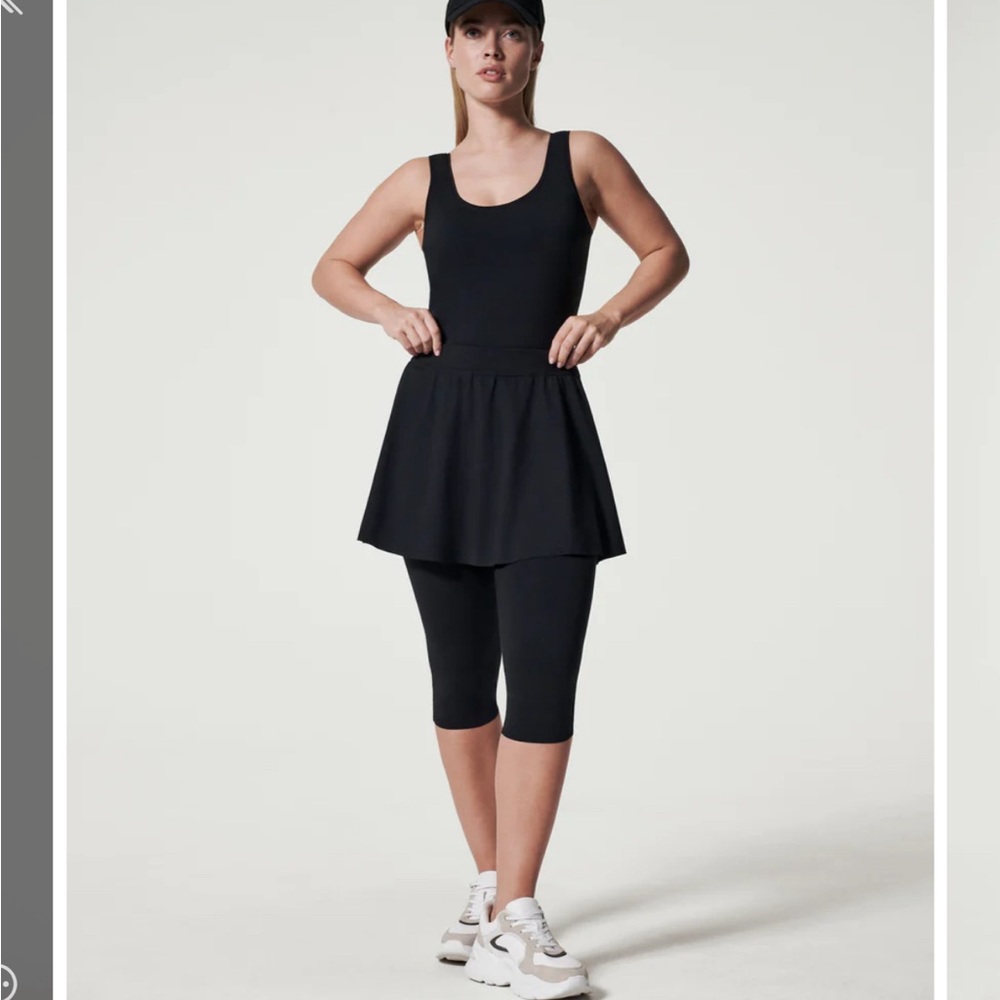 Spanx Booty boost skirt around knee